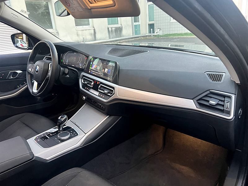 B.M.W. 3 Touring 2021