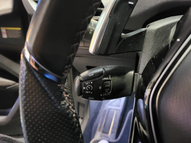 PEUGEOT 5008 II 2.0 BlueHDi 180cv GT 7PL / APPLE CAR PLAY / TOIT OUVRANT/ SIEGES CHAUFFANT