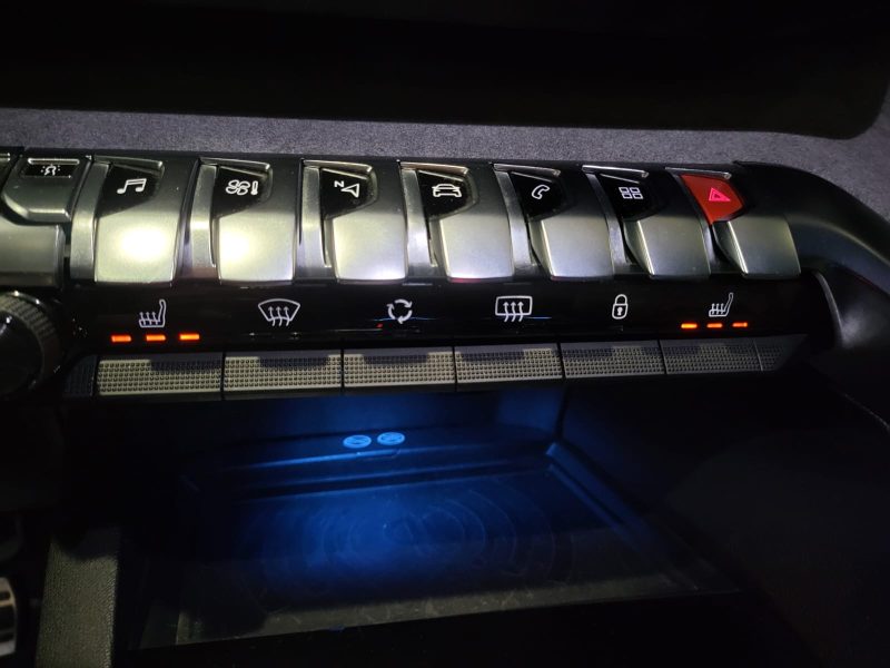 PEUGEOT 5008 II 2.0 BlueHDi 180cv GT 7PL / APPLE CAR PLAY / TOIT OUVRANT/ SIEGES CHAUFFANT