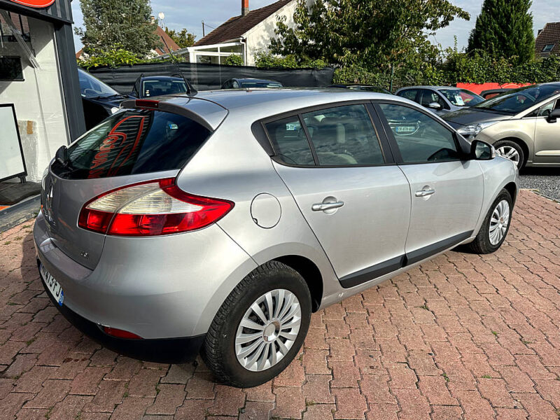 RENAULT MEGANE III 2010