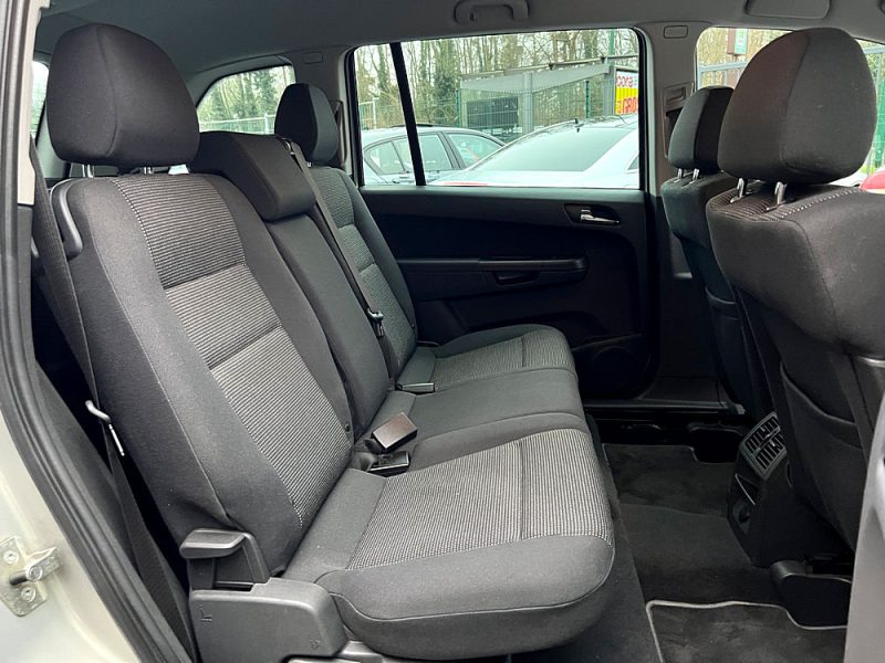 OPEL ZAFIRA II PHASE 2 1.7 CDTI 125 Cv 7 PLACES / PREMIERE MAIN ATTELAGE - Garantie1an