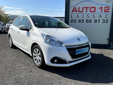 PEUGEOT 208  2018