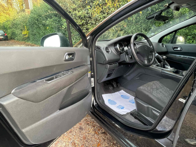 PEUGEOT 3008 Monospace 2010 1.6 HDi 109cv