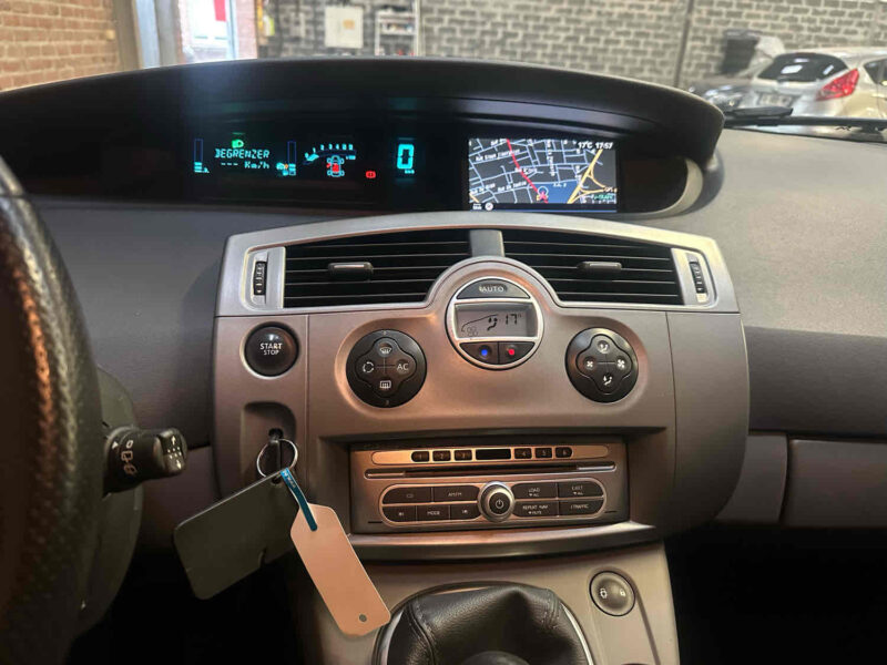 Renault SCENIC 1.5 DCi 105 cv Dynamique 2009