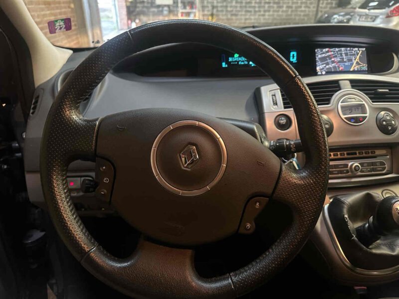 Renault SCENIC 1.5 DCi 105 cv Dynamique 2009