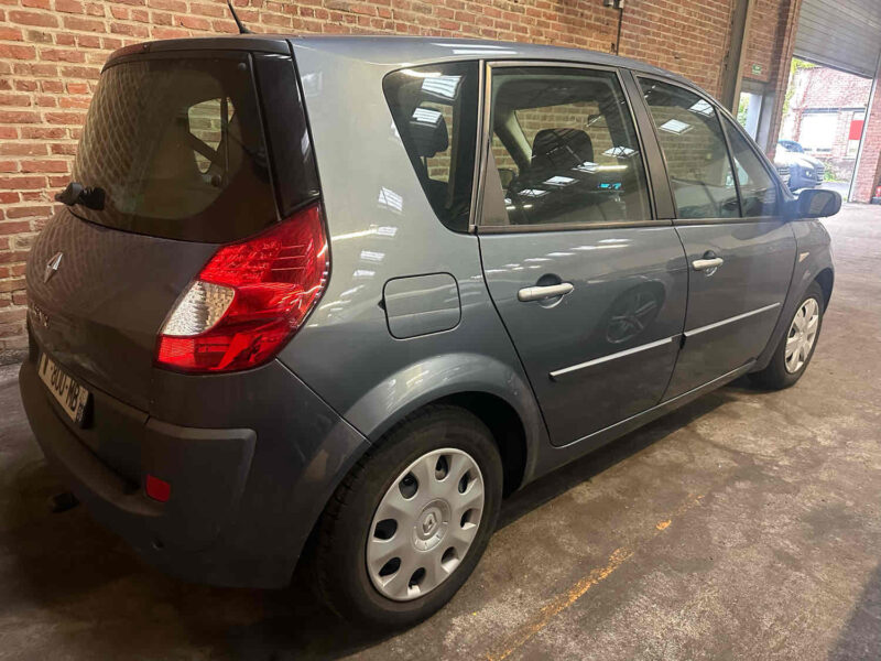 Renault SCENIC 1.5 DCi 105 cv Dynamique 2009