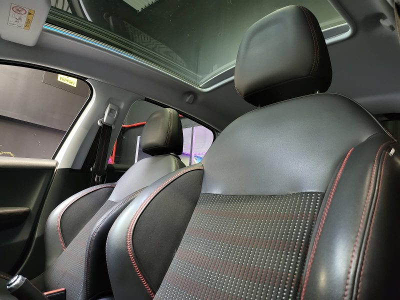 PEUGEOT 208 1.2 THP 110CH GTLINE / TOIT PANORAMIQUE+APPLE CARPLAY