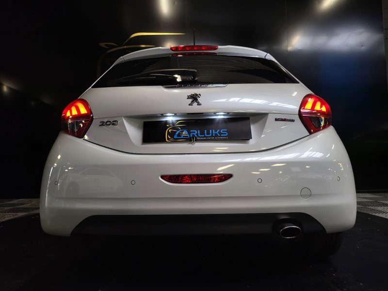PEUGEOT 208 1.2 THP 110CH GTLINE / TOIT PANORAMIQUE+APPLE CARPLAY