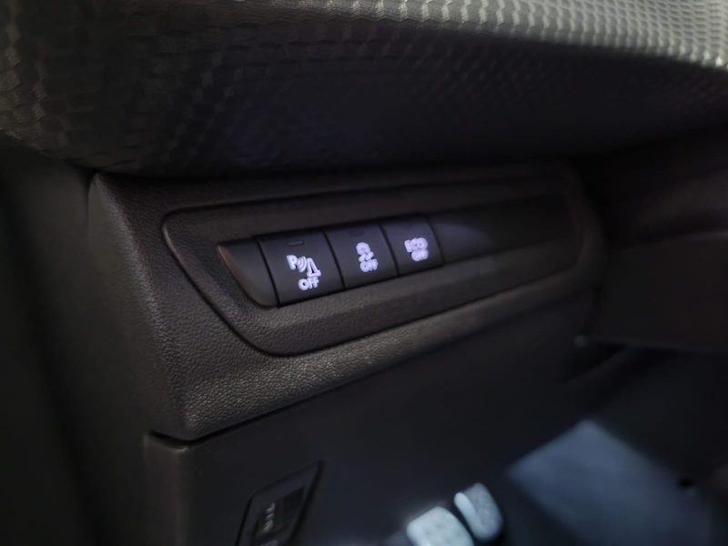 PEUGEOT 208 1.2 THP 110CH GTLINE / TOIT PANORAMIQUE+APPLE CARPLAY