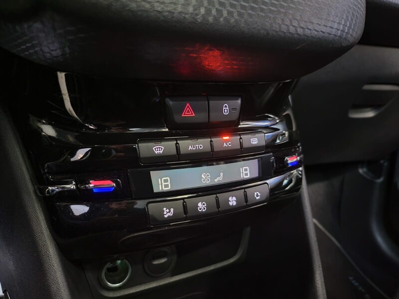 PEUGEOT 2008 1.2 PURE TECH 110 CROSSWAY EAT6