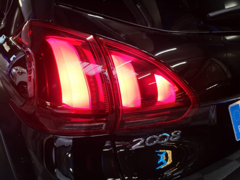 PEUGEOT 2008 1.2 PURE TECH 110 CROSSWAY EAT6