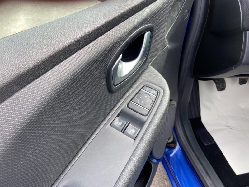 RENAULT CLIO IV TCE 90 ZEN