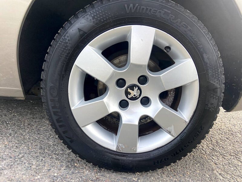 PEUGEOT 5008 HDI 115 BUSINESS PACK