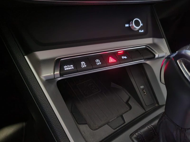 AUDI Q3 35 TDI 2.0 150 DESIGN LUXE S TRONIC