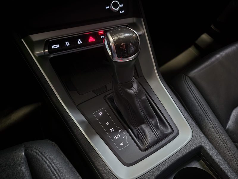 AUDI Q3 35 TDI 2.0 150 DESIGN LUXE S TRONIC