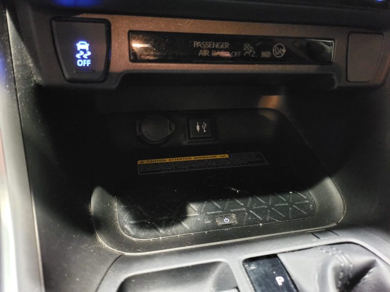 2.5 VVT-iE Hybrid DYNAMIC / CAMERA AV-AR / HAYON ELECTRIQUE