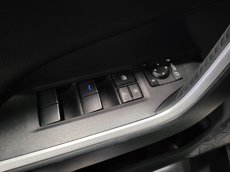 2.5 VVT-iE Hybrid DYNAMIC / CAMERA AV-AR / HAYON ELECTRIQUE