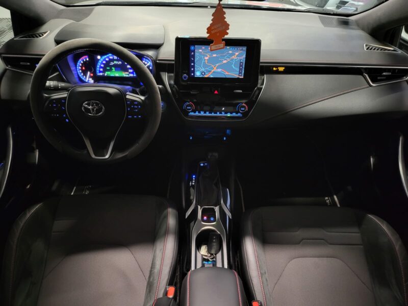 TOYOTA COROLLA TOURING SPT COLLECTION 2.0 Hybrid 184H TOIT OUVRANT MY22 ENTRETIEN COMPLET TOYOTA