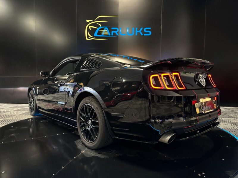 3.7 V6 305cv / Silencieux Borla / Bluetooth / Radar de Recul