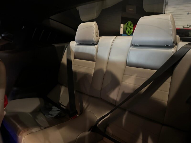 3.7 V6 305cv / Silencieux Borla / Bluetooth / Radar de Recul