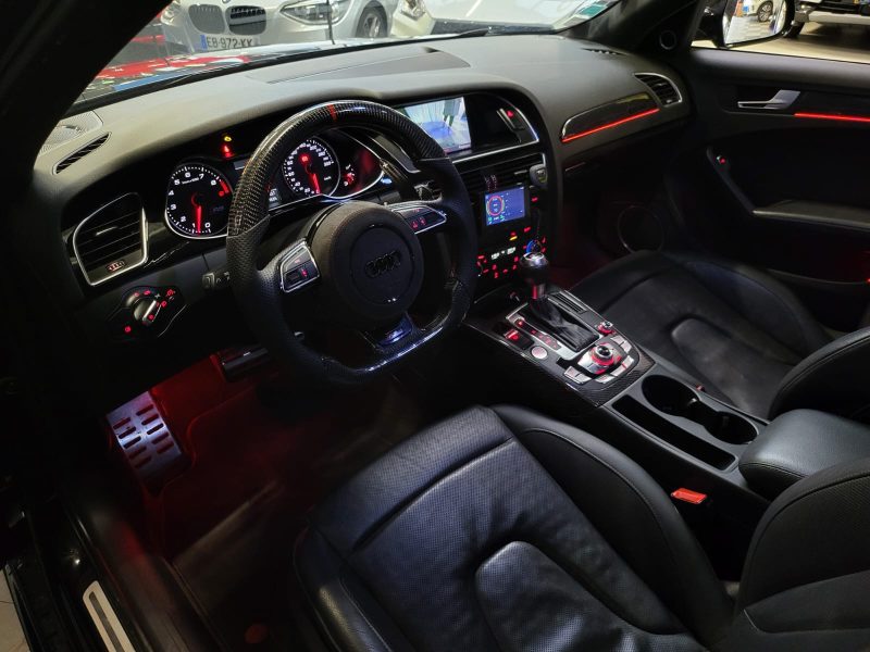 AUDI RS4 AVANT V8 4.2L 450CH QUATTRO SUIVI COMPLET AUDI / LIGNE MILLTEK+FREINS CERAMIQUE+VOLANT CARB