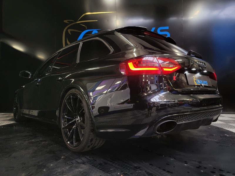 AUDI RS4 AVANT V8 4.2L 450CH QUATTRO SUIVI COMPLET AUDI / LIGNE MILLTEK+FREINS CERAMIQUE+VOLANT CARB