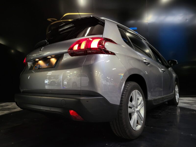 PEUGEOT 2008 1.2 PureTech 82cv STYLE 2018 / AIDE AU PARKING+BLUETOOTH+REGULATEUR/