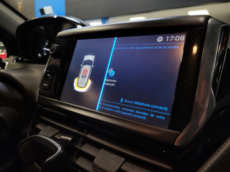 PEUGEOT 2008 1.2 PureTech 82cv STYLE 2018 / AIDE AU PARKING+BLUETOOTH+REGULATEUR/