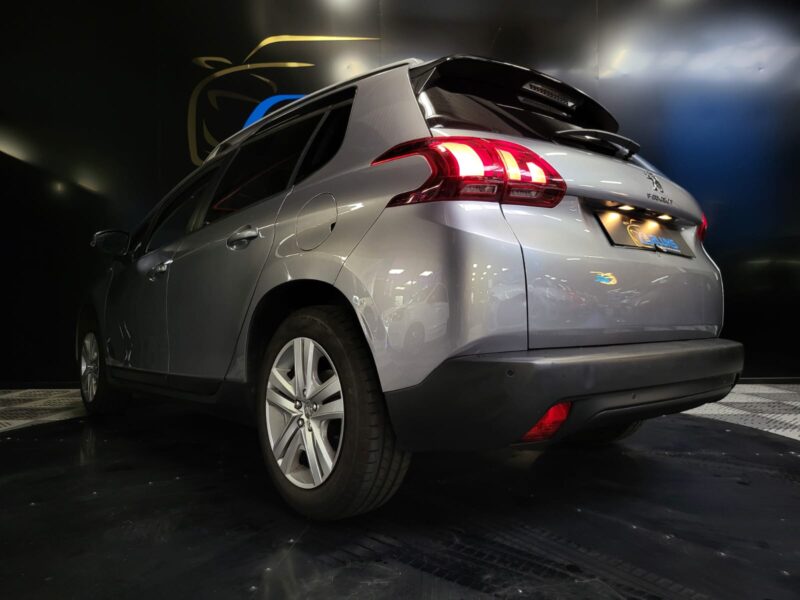 PEUGEOT 2008 1.2 PureTech 82cv STYLE 2018 / AIDE AU PARKING+BLUETOOTH+REGULATEUR/