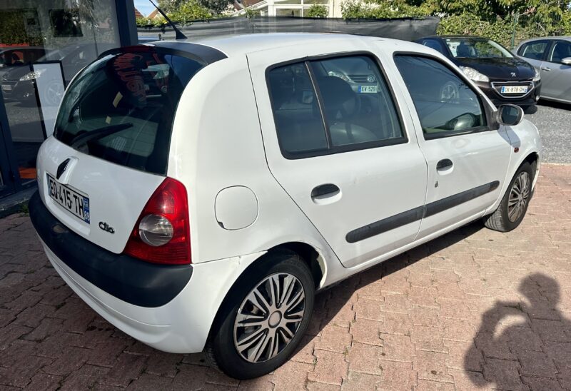 RENAULT CLIO II 2001