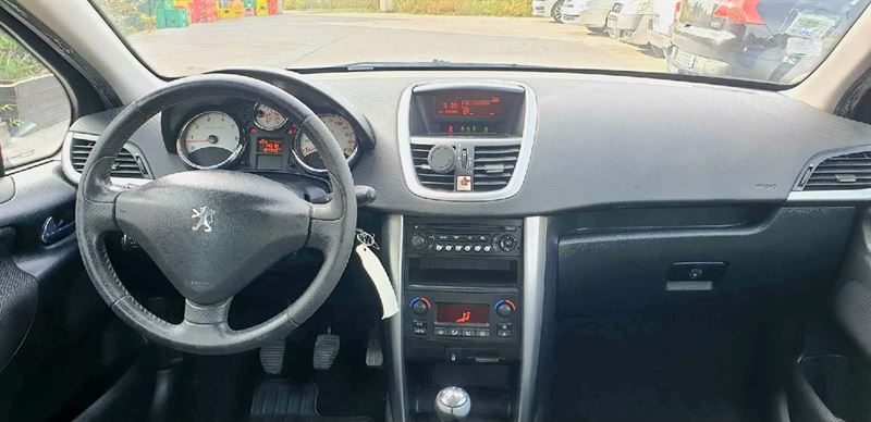 PEUGEOT 207 2007
