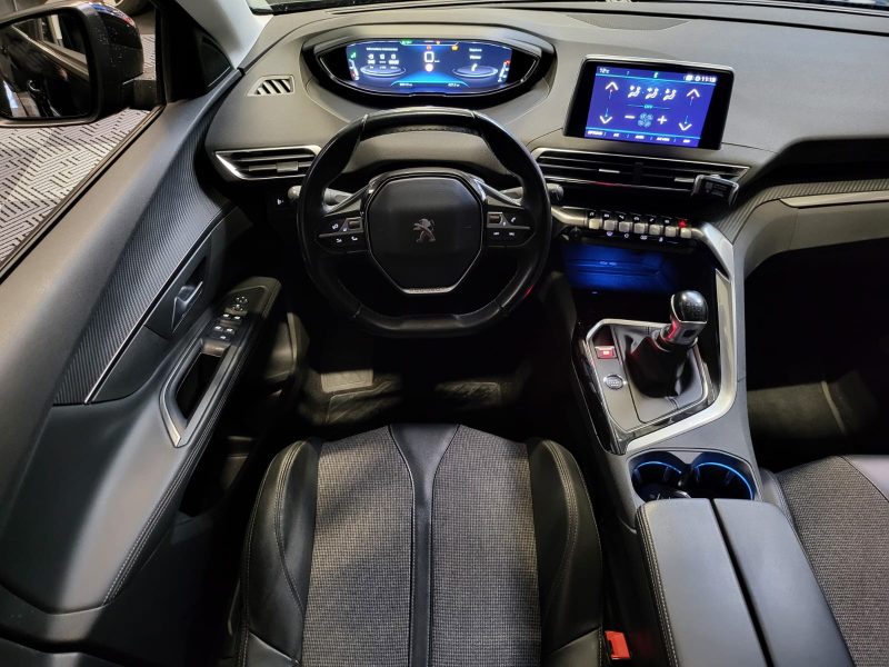 PEUGEOT 5008 II PURETECH 130 CV EAT8 ALLURE BUSINESS / CAMERA / CARPLAY