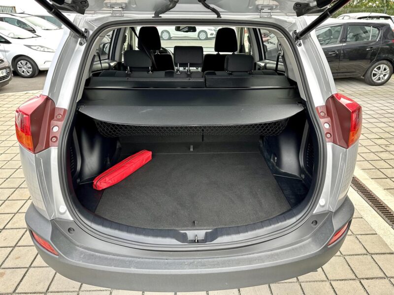 TOYOTA RAV 4 2.0D 124CH BUSINESS