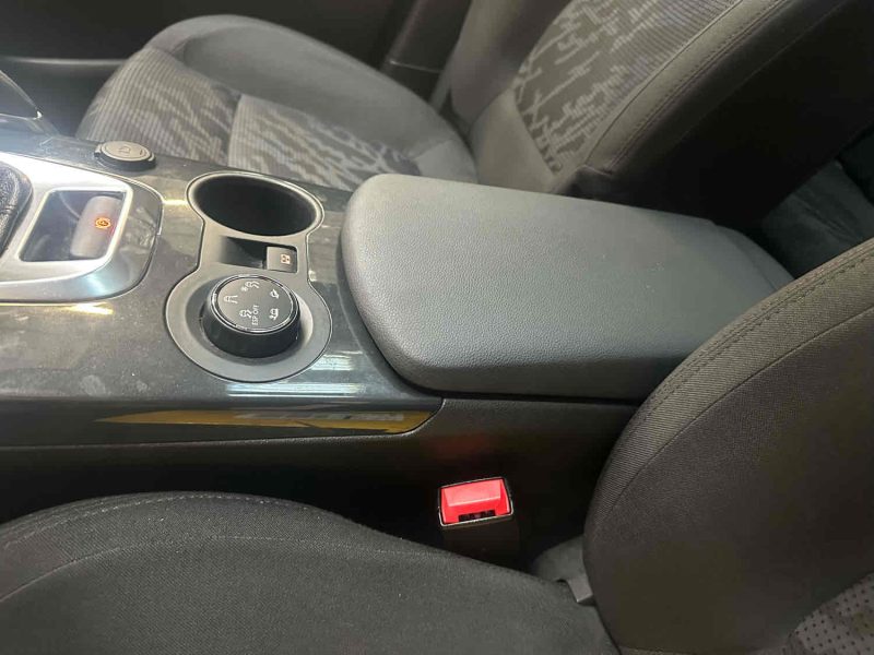 PEUGEOT 3008 1.6 HDi 112 cv Allure