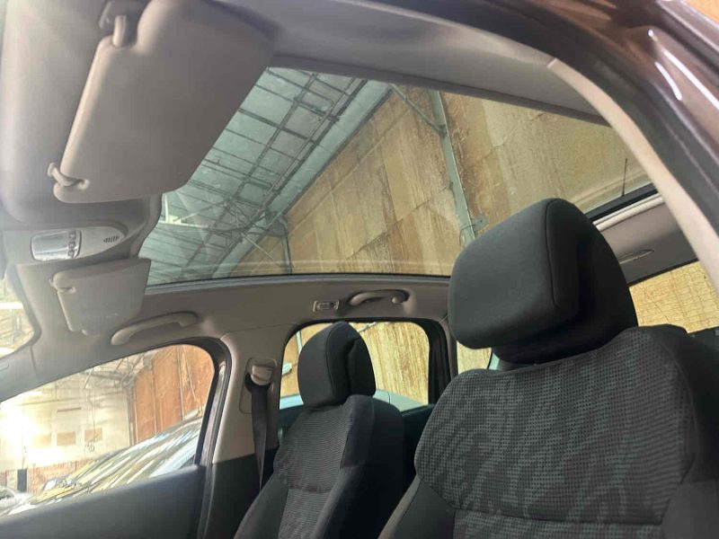 PEUGEOT 3008 1.6 HDi 112 cv Allure