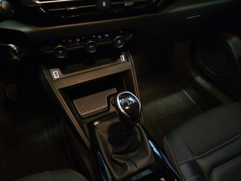 CITROEN C4  2022 1.2 PureTech 101cv FEEL /VIRTUAL COCKPIT+CAMERA+AFFICHAGE TETE HAUTE/