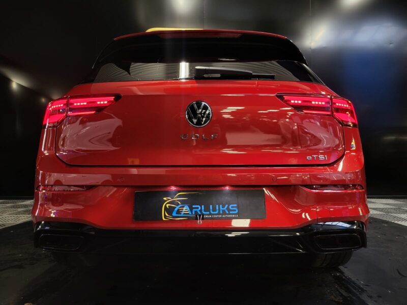 VOLKSWAGEN GOLF VIII 1.5 ETSI 150 CV R-LINE / TOIT OUVRANT / CAMERA / CARPLAY