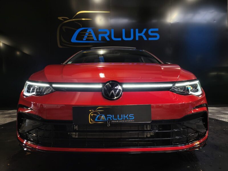 VOLKSWAGEN GOLF VIII 1.5 ETSI 150 CV R-LINE / TOIT OUVRANT / CAMERA / CARPLAY