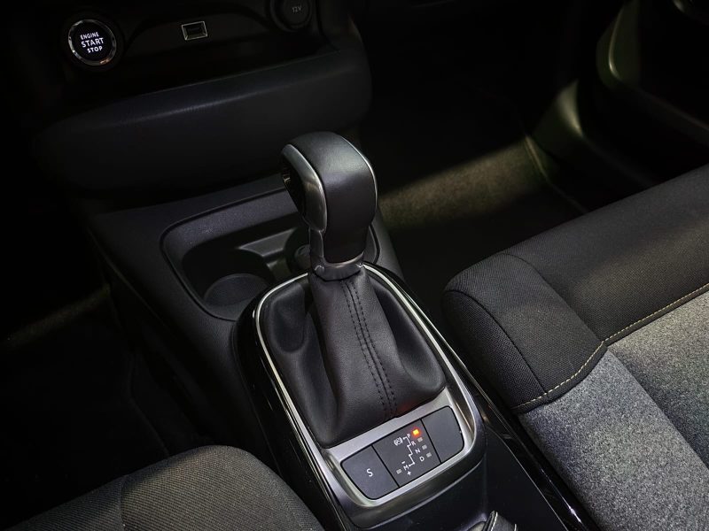 CITROEN C4 CACTUS ORIGIN\'S 1.2 PURETECH 110cv EAT6 CARPLAY / CAMERA / KEYLESS