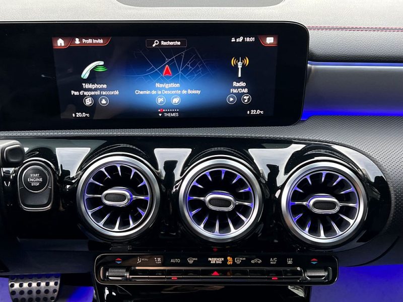 MERCEDES CLA II AMG LINE 250 e HYBRID 218 Cv 1ERE MAIN / TOIT OUVRANT GRAND ECRAN 