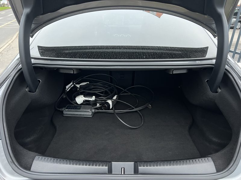 MERCEDES CLA II AMG LINE 250 e HYBRID 218 Cv 1ERE MAIN / TOIT OUVRANT GRAND ECRAN 