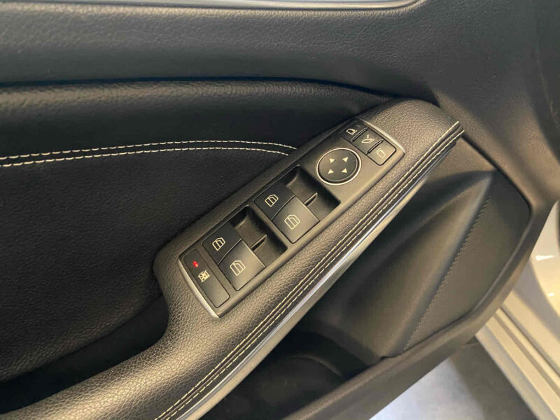 MERCEDES CLASSE A 2016