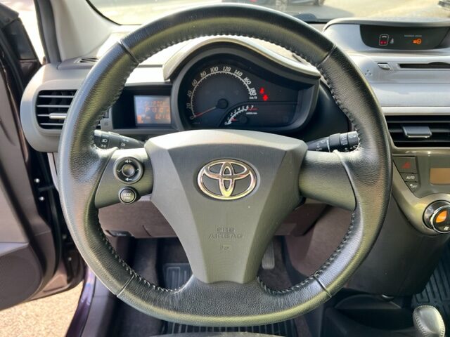 TOYOTA  IQ 1,0 69CH VVT-I AUTOMATIIQUE 2009