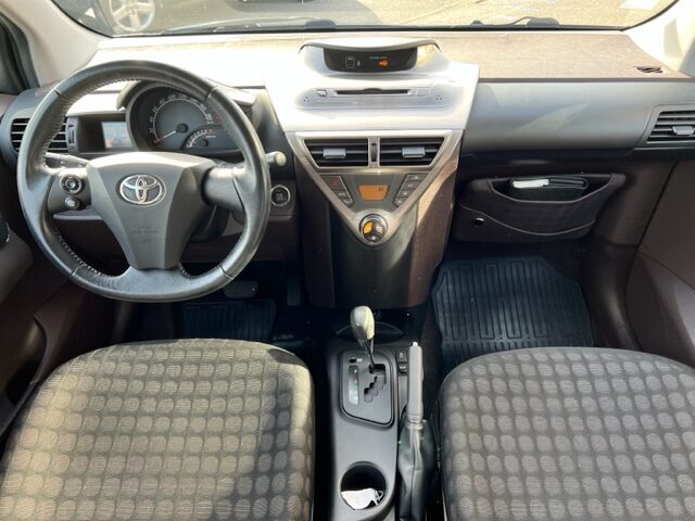 TOYOTA  IQ 1,0 69CH VVT-I AUTOMATIIQUE 2009