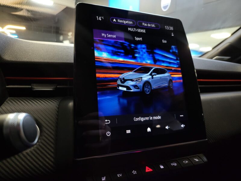 RENAULT CLIO V RS LINE 1.6 E-Tech hybride 140ch / CAMERA 360 / PACK AMBIANCE / BOSE