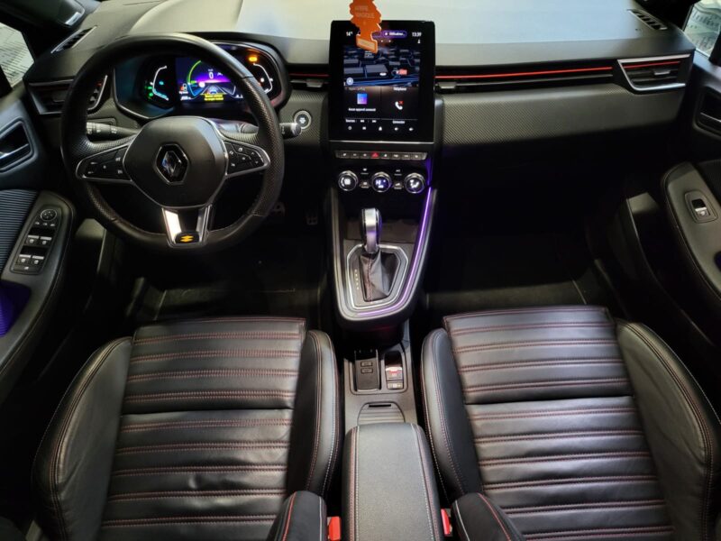 RENAULT CLIO V RS LINE 1.6 E-Tech hybride 140ch / CAMERA 360 / PACK AMBIANCE / BOSE