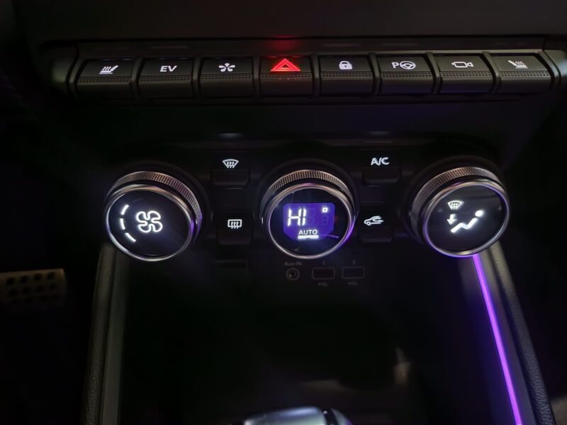 RENAULT CLIO V RS LINE 1.6 E-Tech hybride 140ch / CAMERA 360 / PACK AMBIANCE / BOSE