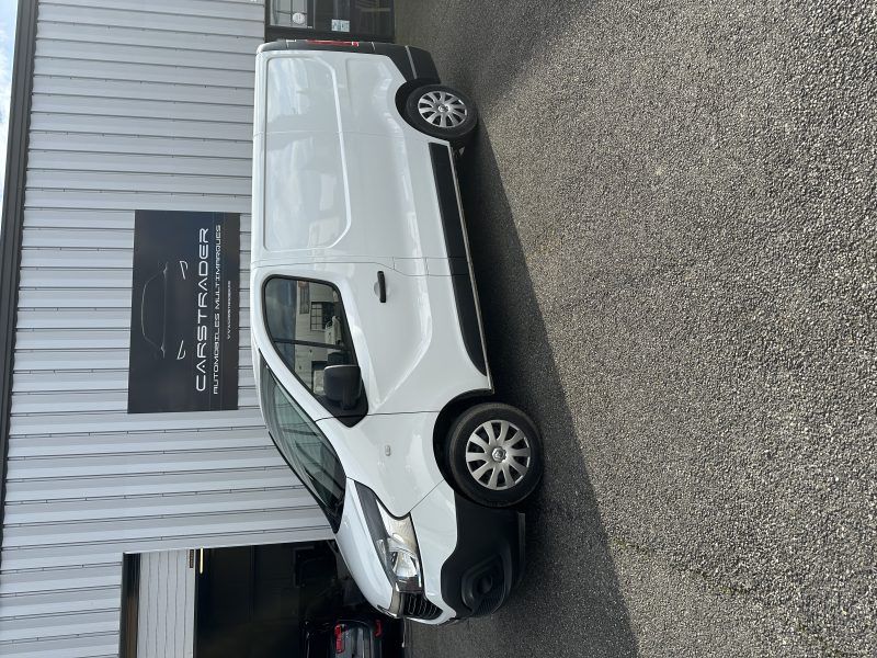 RENAULT TRAFIC 1.6 dCi 125cv CONFORT Garantie 12 mois 