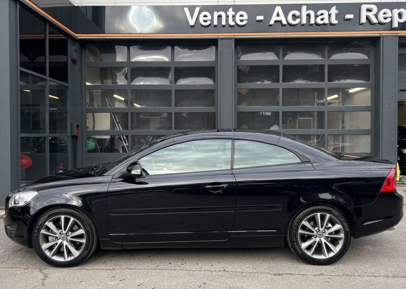 VOLVO C70 II PHASE 2 D3 MOMENTUM 2.0 150 Cv 1ERE MAIN 2.582 Kms REELS / ORIGINE FRANCE - Garantie1an