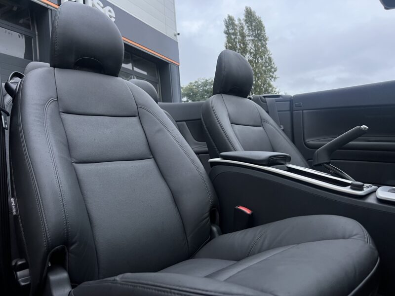 VOLVO C70 II PHASE 2 D3 MOMENTUM 2.0 150 Cv 1ERE MAIN 2.582 Kms REELS / ORIGINE FRANCE - Garantie1an